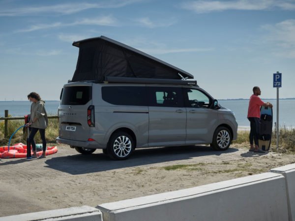 FORD NUGGET PLUS Nouveau 170CV BVA 2026 Gris Lunaire métallisée