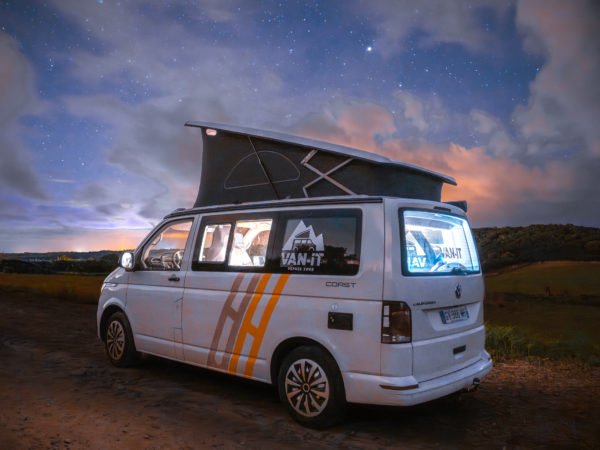 VW CALIFORNIA COAST DSG7 2025 WHITE Candy